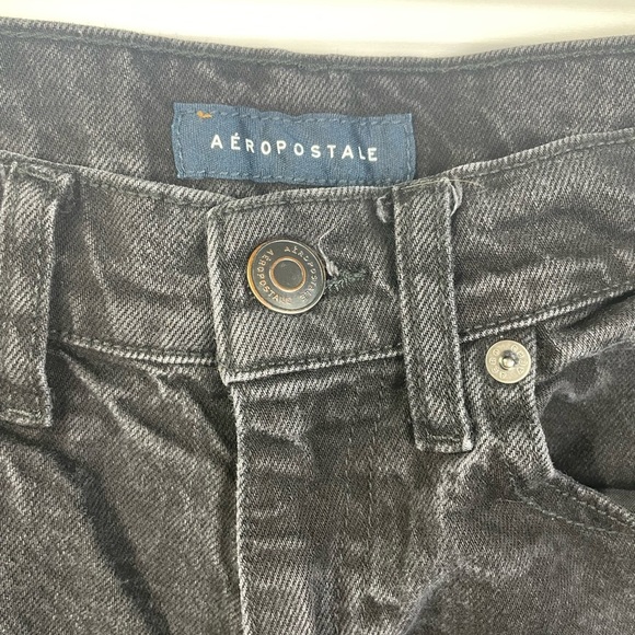 Aeropostale Women's Black Denim Mom Shorts Size 2 Women’s EUC - Picture 3 of 9
